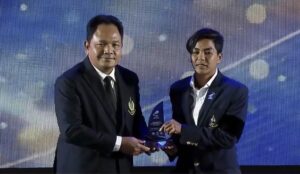 “ศรุต-รักษิณา” คว้านักกีฬาดีเด่นแห่งปี 2568 ของสมาคมกีฬารักบี้แห่งประเทศไทยฯ